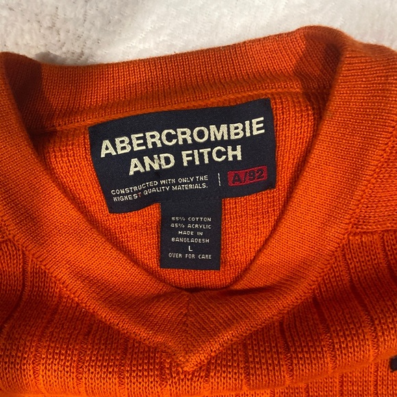 Vintage Abercrombie and Fitch A/92 Men's Size L Orange V-Neck Sweater - Picture 3 of 4
